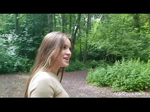 ❤️ Na ba da shawara ga Evelina cewa mu yi fuck a wurin jama'a! Tace eh. Sai na bata ta a jaki na cusa mata baki. Sai taji haushin kanta. Jima'i ❤